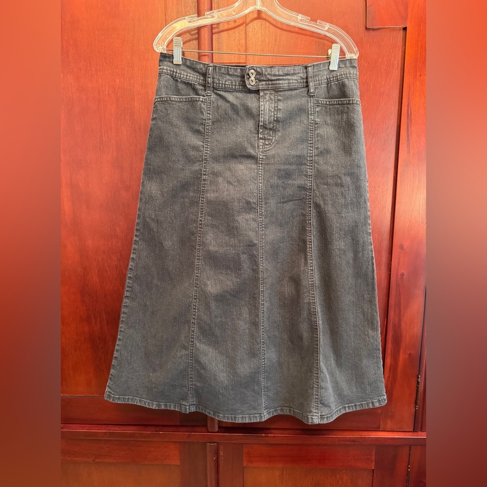 Code Bleu A-line dark wash Jean skirt Size 8 front pockets festival boho